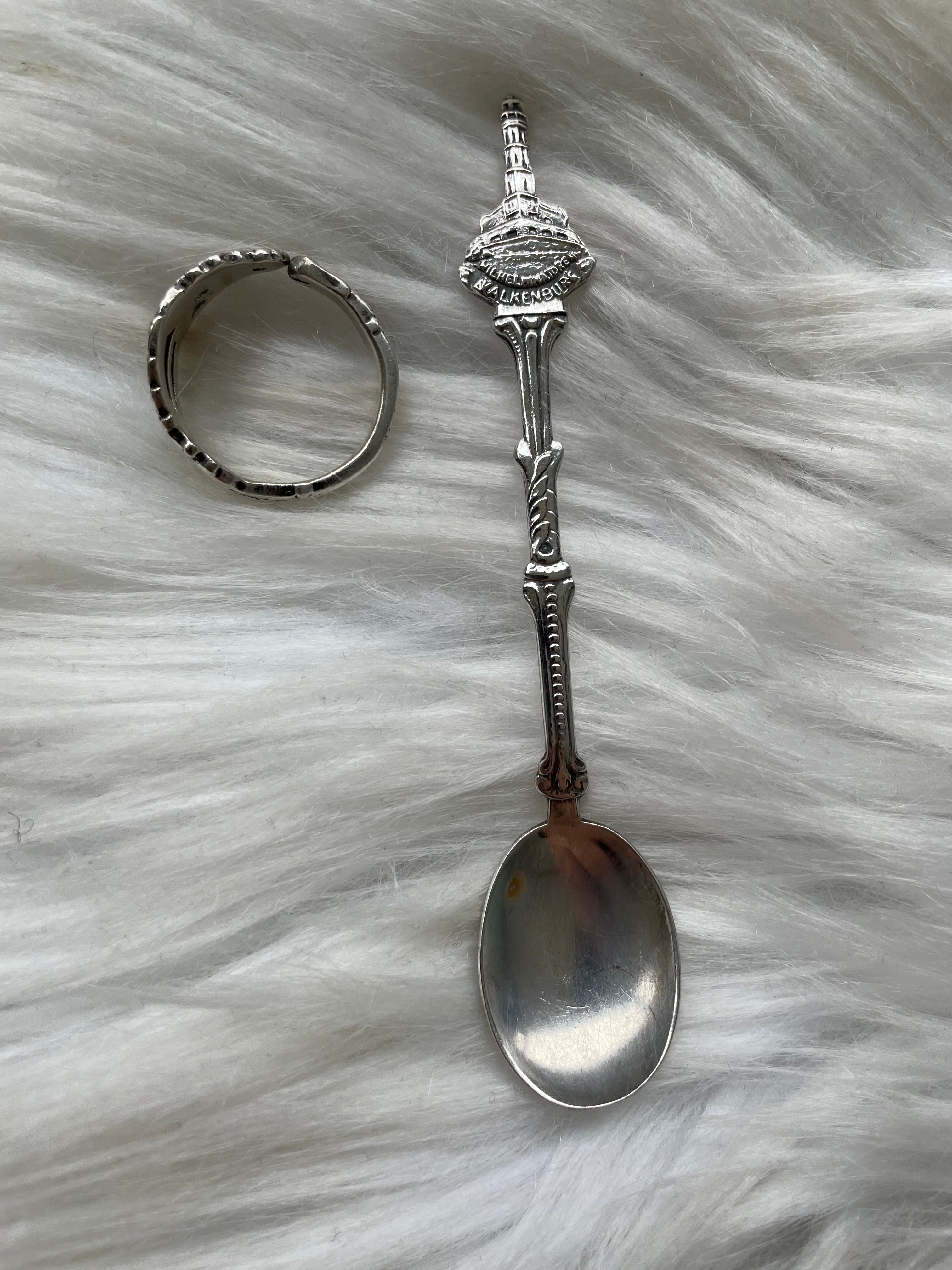 Wilhelmina Tower Valkenburg - ring