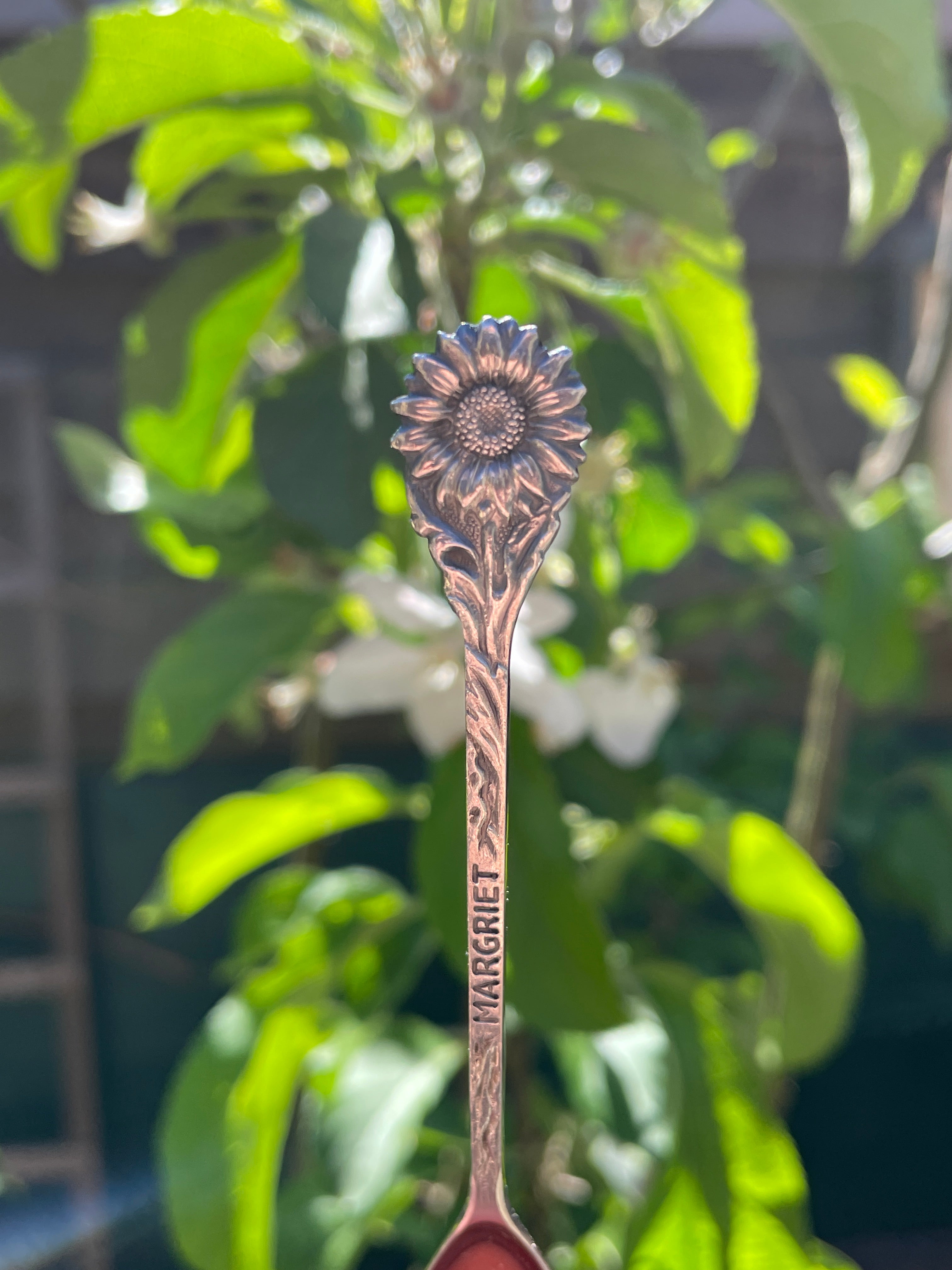 Handgemaakte verzilverde lepelring - bloem