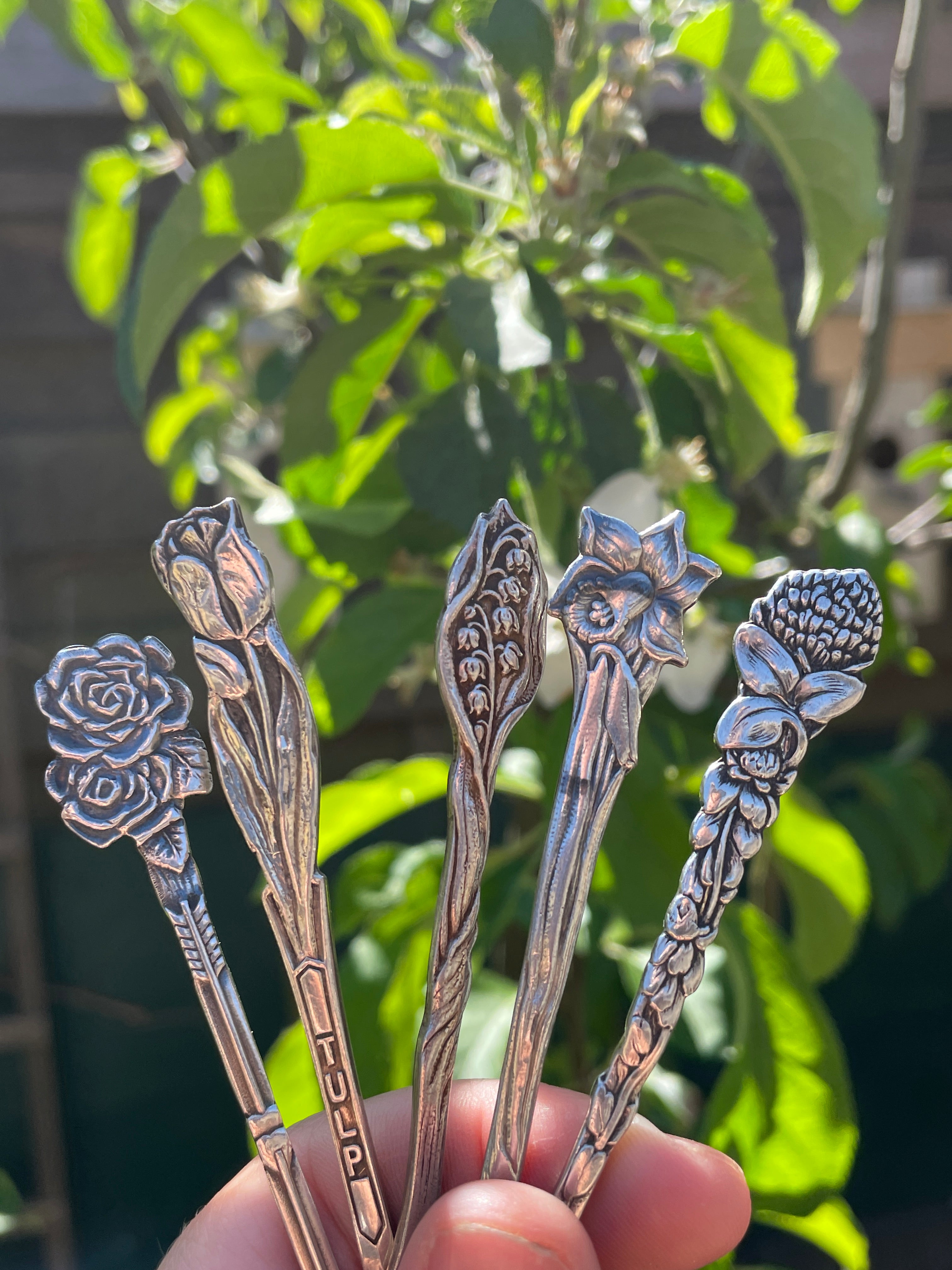 Handgemaakte verzilverde lepelring - bloem