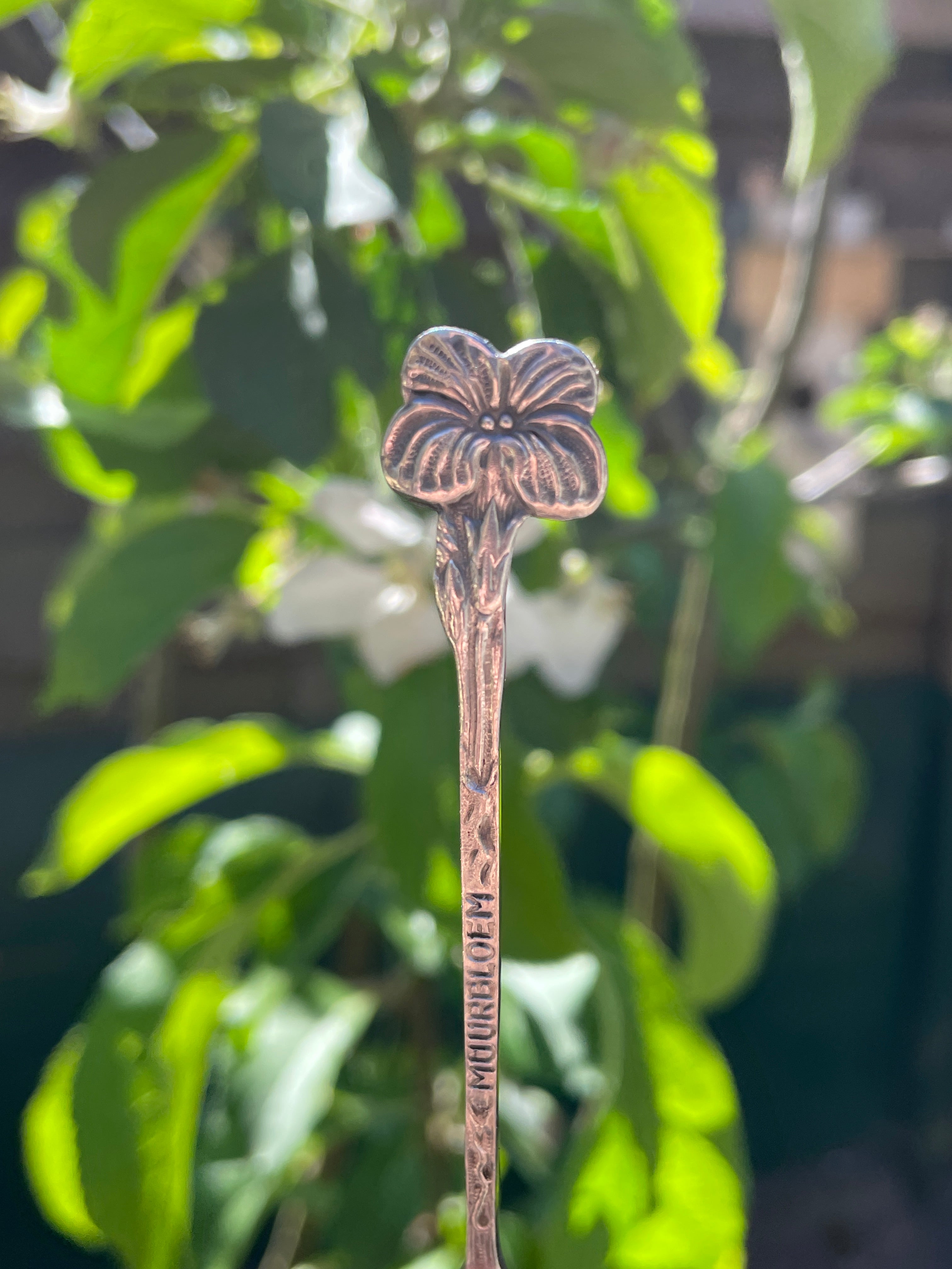 Handgemaakte verzilverde lepelring - bloem