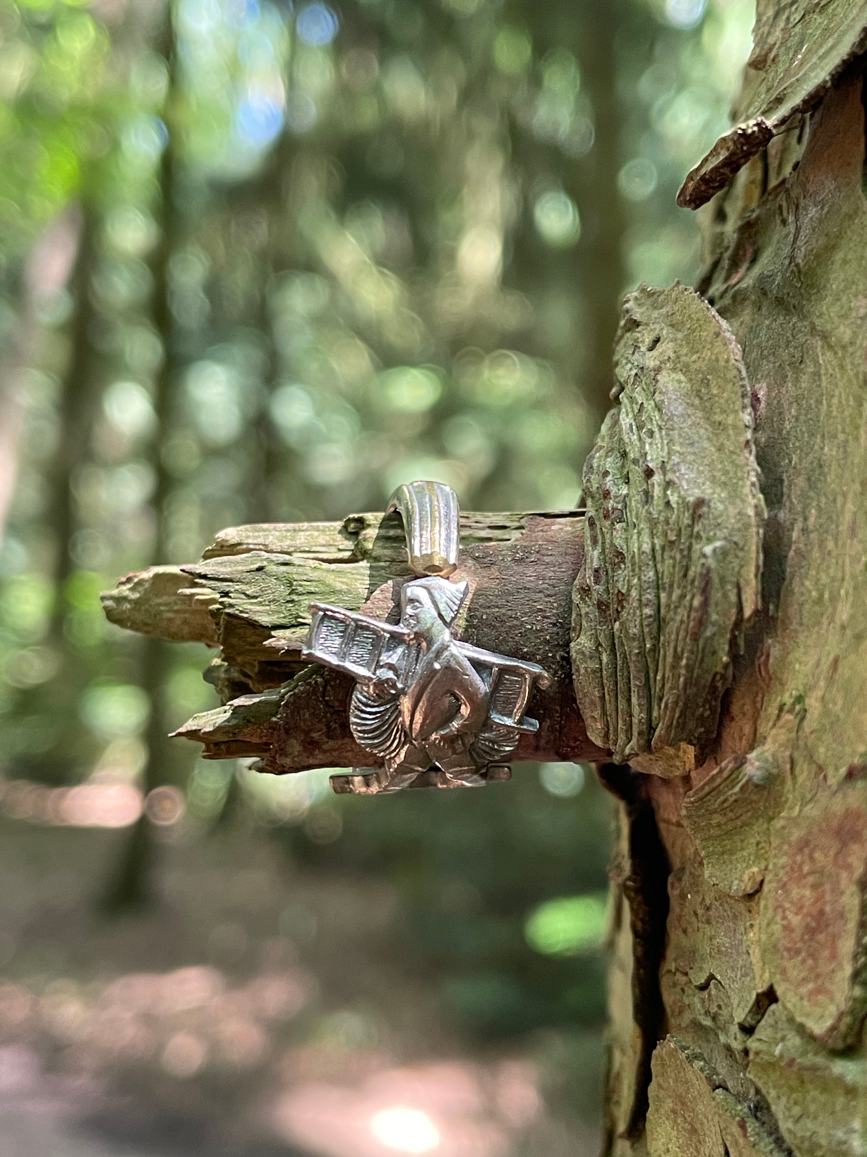 Verzilverde lepelring - schoorsteenveger - 17.5mm